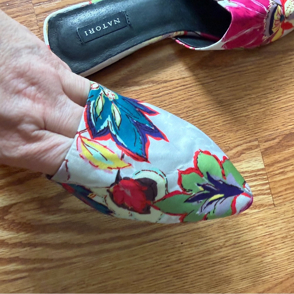 $165 Natori Adore Floral Mule - Picture 3 of 6